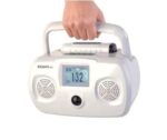 Doppler fetal Edan SD6 transportado mediante el asa