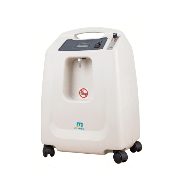 Concentrador de oxígeno Dynmed 5L, vista del equipo con panel superior y ruedas