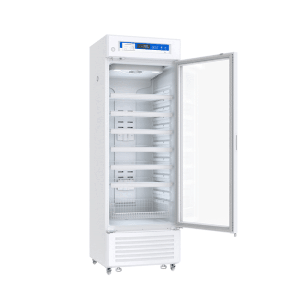 Refrigerador farmacéutico Meling YC-395L con puerta abierta y estantes