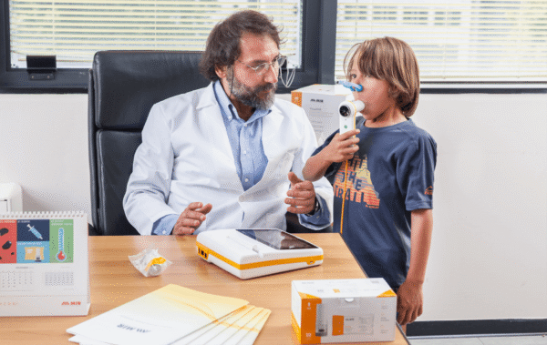MIR Spirolab durante una evaluación de espirometría en consulta