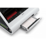 Monitor fetal EDAN F15: detalle del registrador térmico integrado