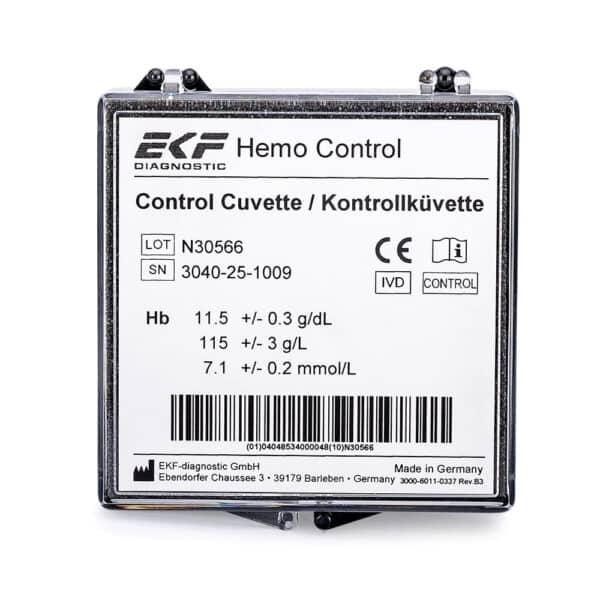 Estuche de la cubeta de control EKF HemoControl con su etiqueta de referencia